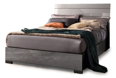 Top furniture stores in Rajahmundry – GRAPHITE sophisticated bedroom furniture at Sofas & More